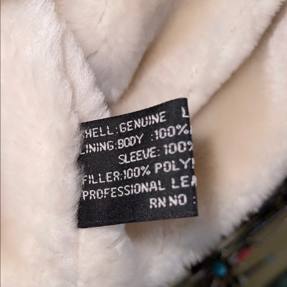 Chic Beige Teddy Jacket - Picture 8 of 9